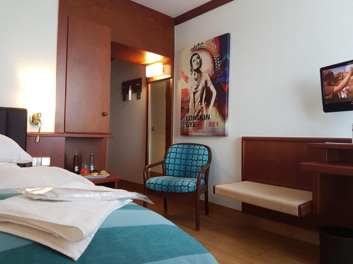 Leine Hotel Патенсен Екстериор снимка