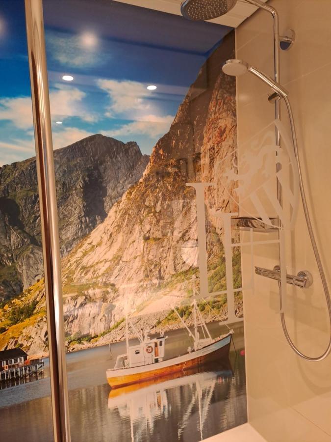 Leine Hotel Патенсен Екстериор снимка