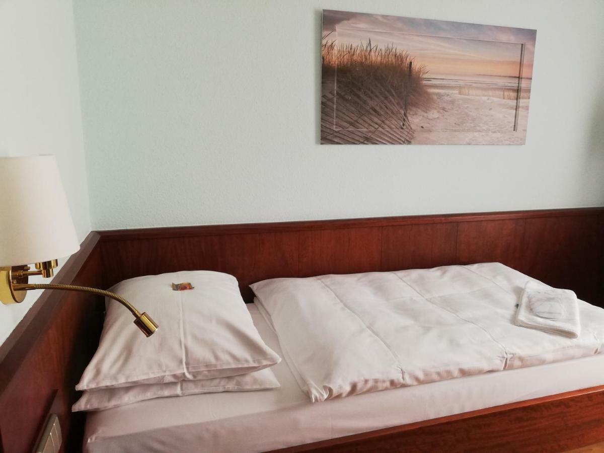 Leine Hotel Патенсен Екстериор снимка